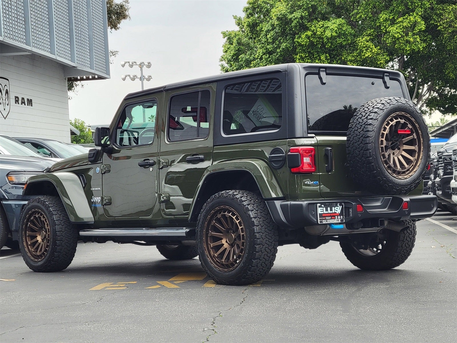 2022 Jeep Wrangler 4xe Unlimited Sahara 4x4