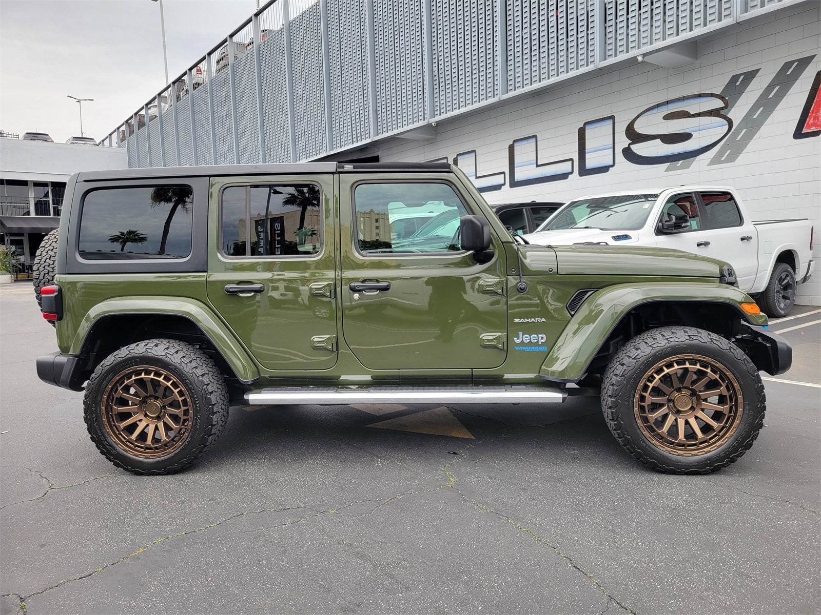 2022 Jeep Wrangler 4xe Unlimited Sahara 4x4