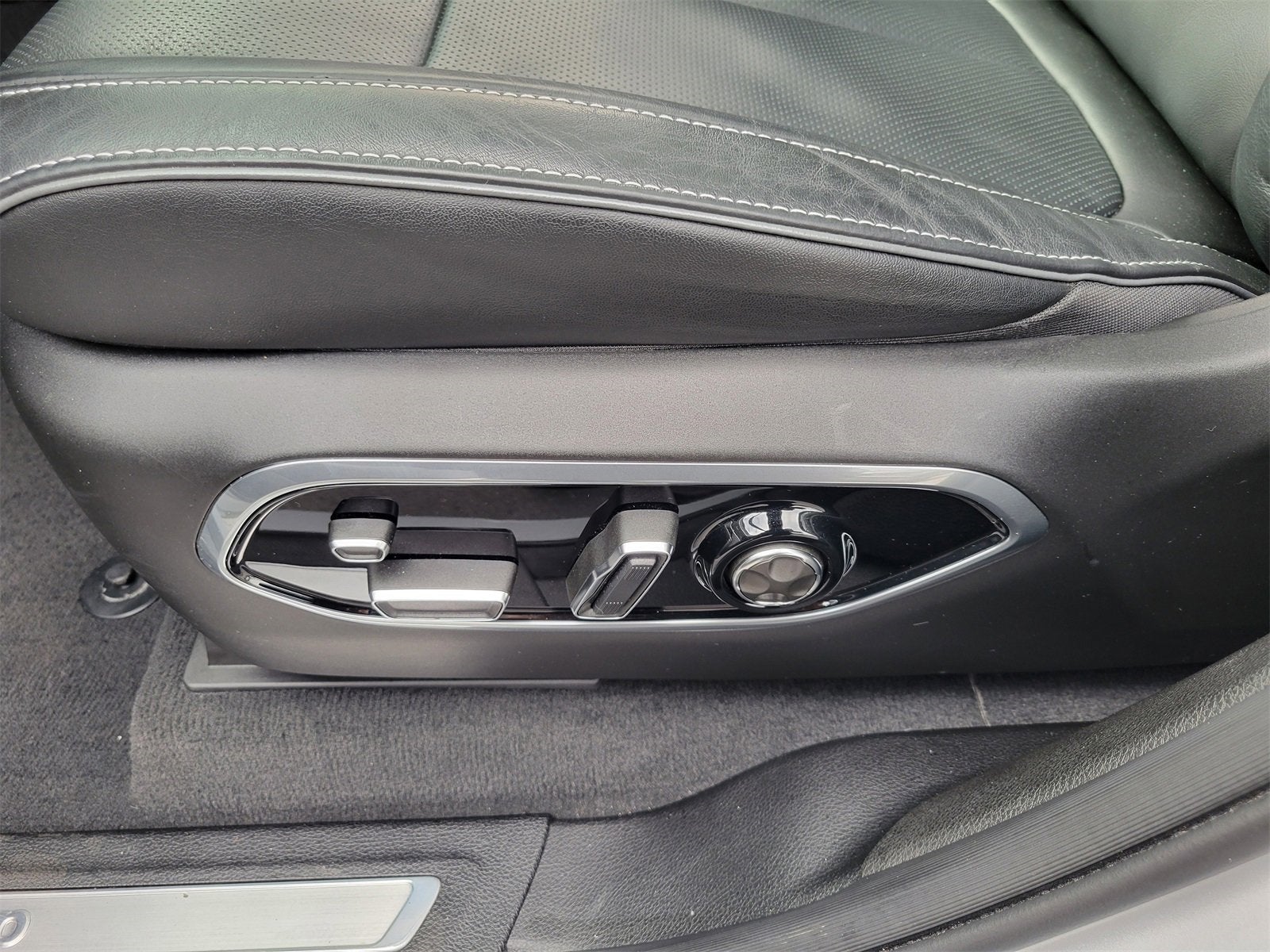 2023 Jeep Grand Cherokee 4xe Overland