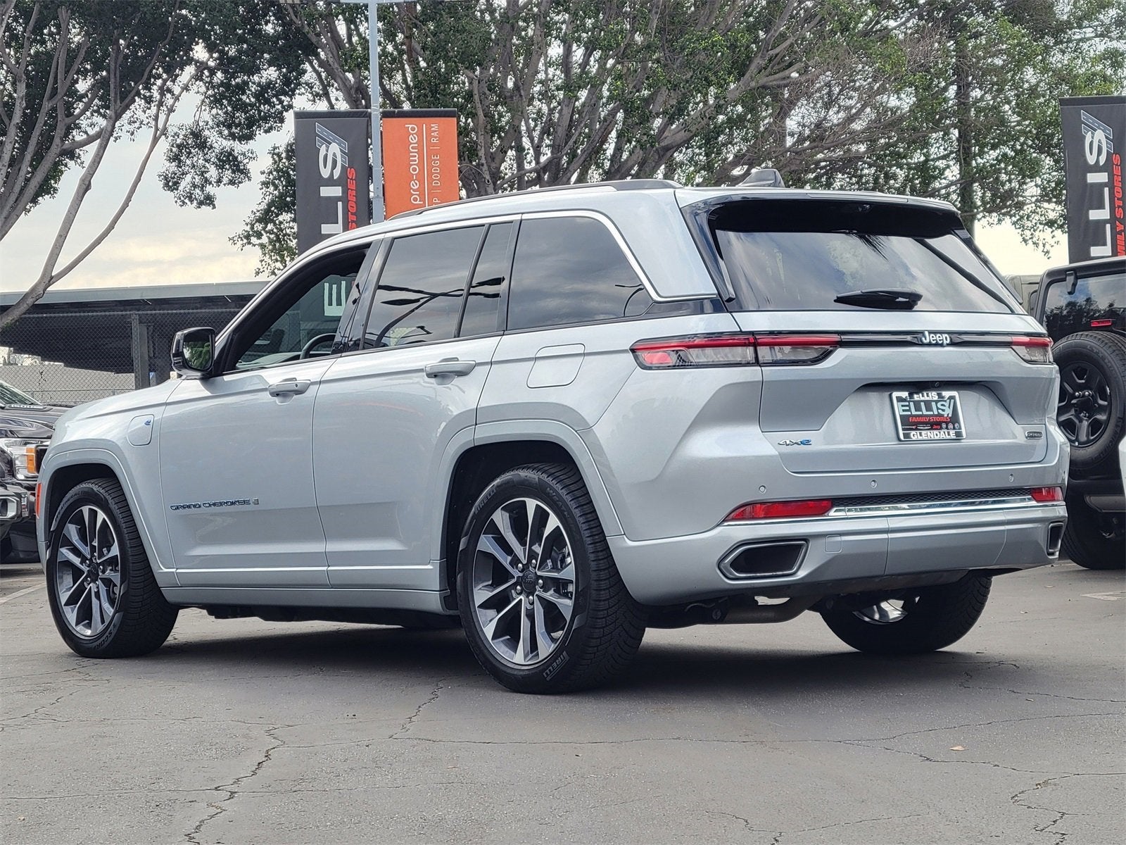 2023 Jeep Grand Cherokee 4xe Overland