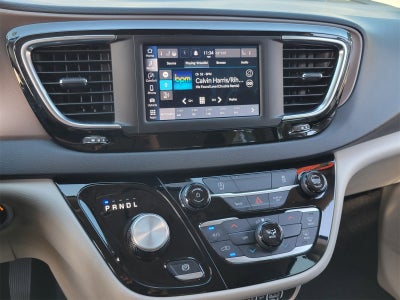 2024 Chrysler Voyager LX