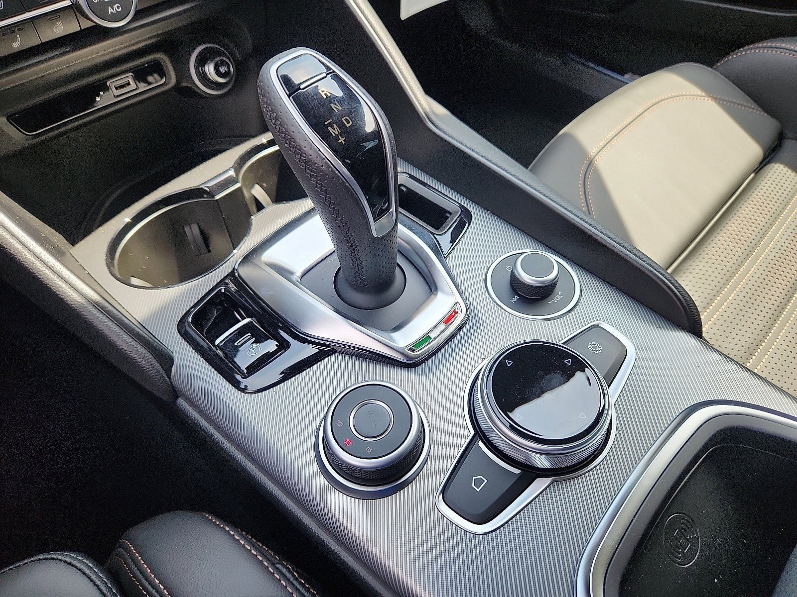 2025 Alfa Romeo Giulia GIULIA INTENSA RWD