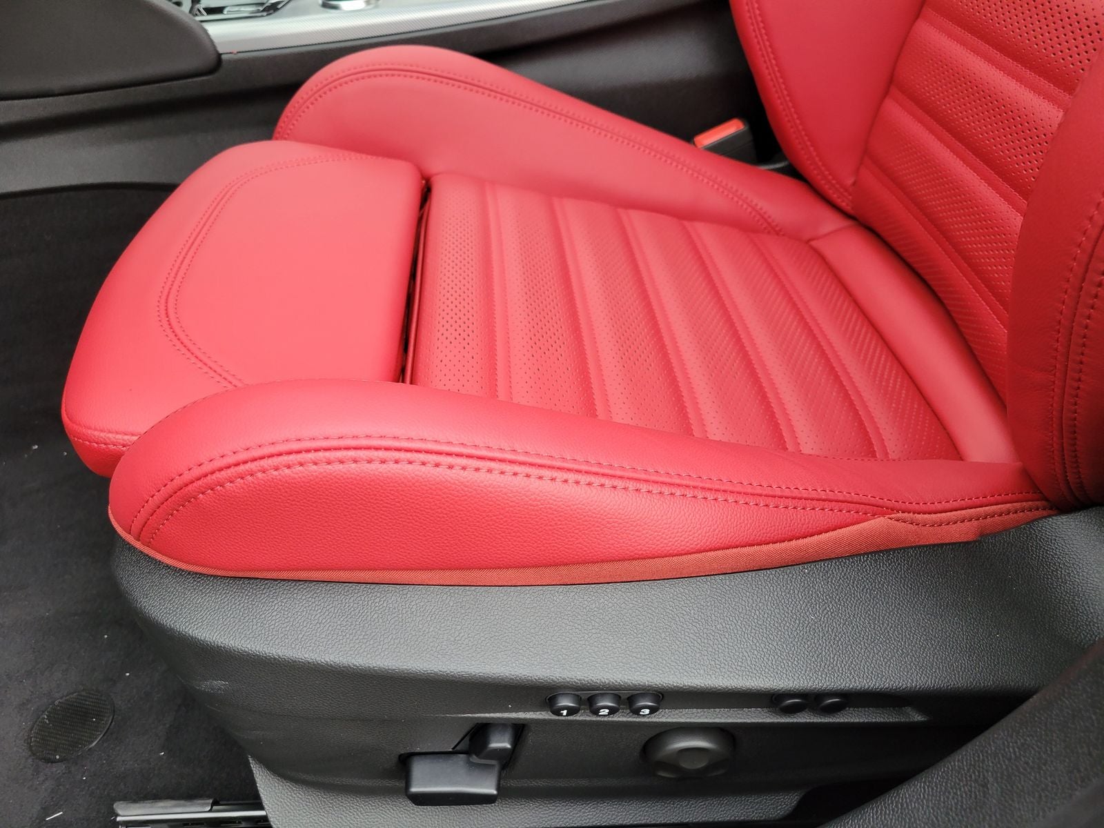 2026 Alfa Romeo Giulia GIULIA