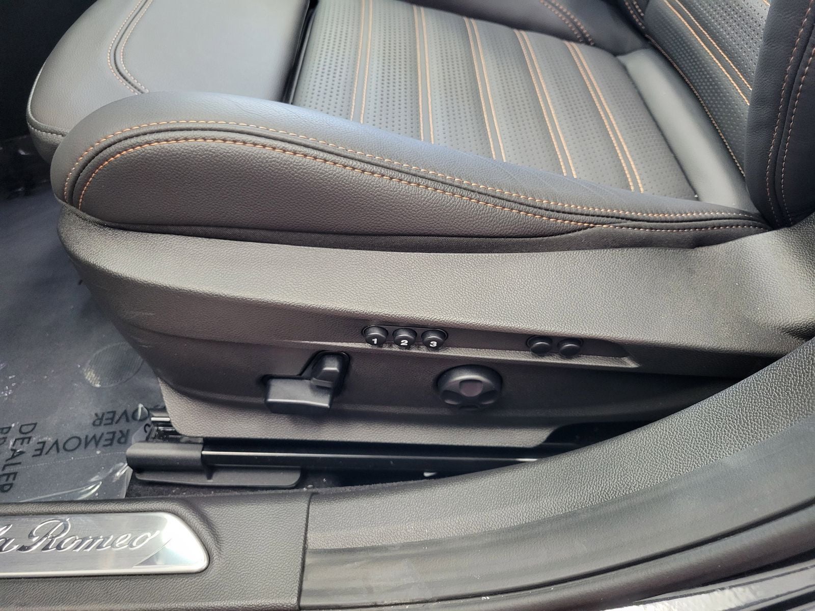 2025 Alfa Romeo Giulia GIULIA INTENSA RWD