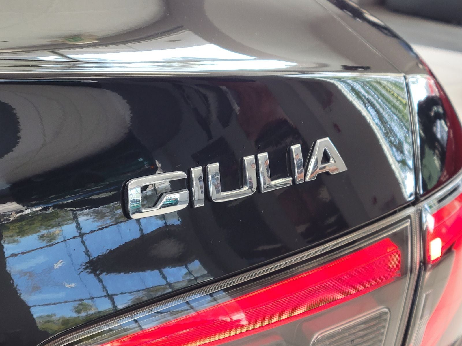 2025 Alfa Romeo Giulia GIULIA INTENSA RWD