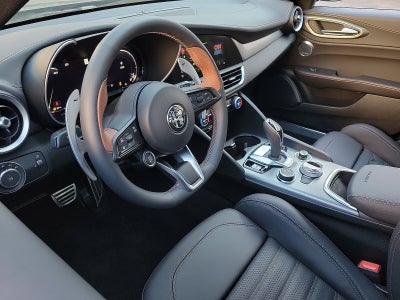 2025 Alfa Romeo Giulia GIULIA INTENSA RWD