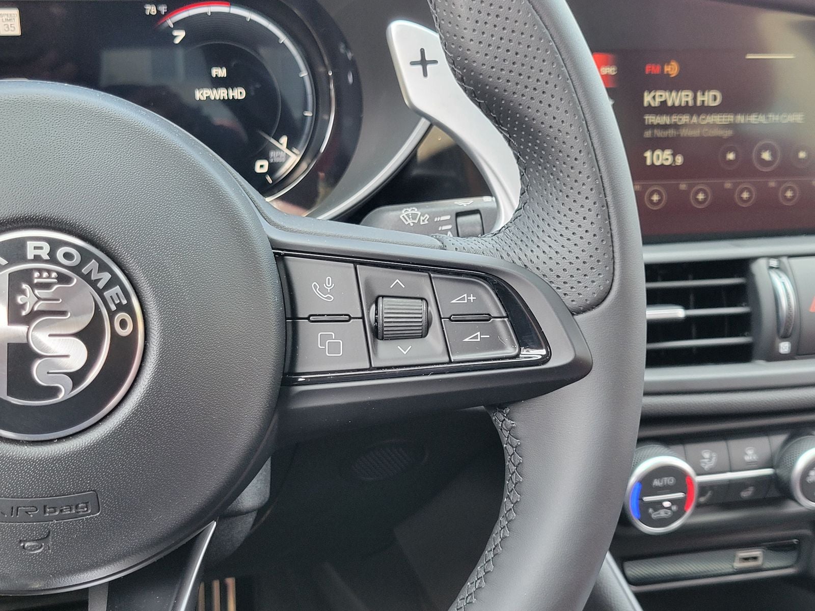 2026 Alfa Romeo Giulia GIULIA