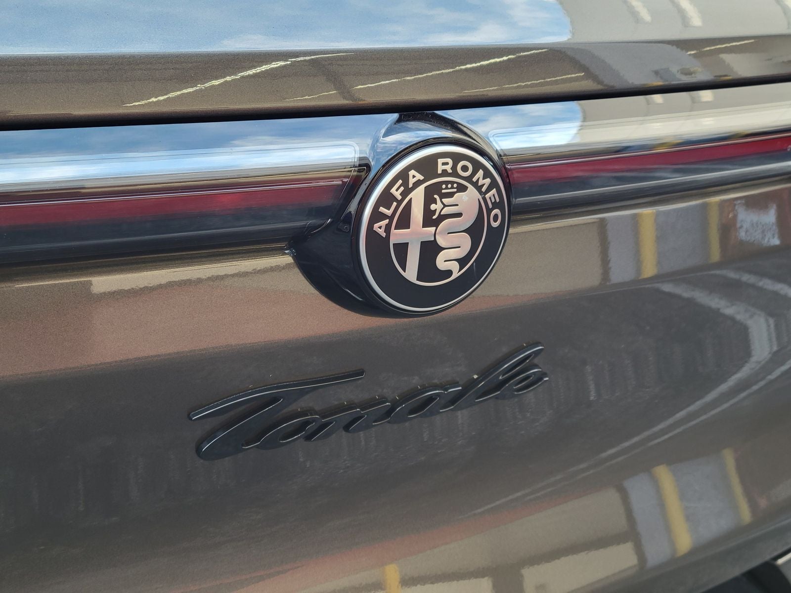 2026 Alfa Romeo Tonale Veloce AWD