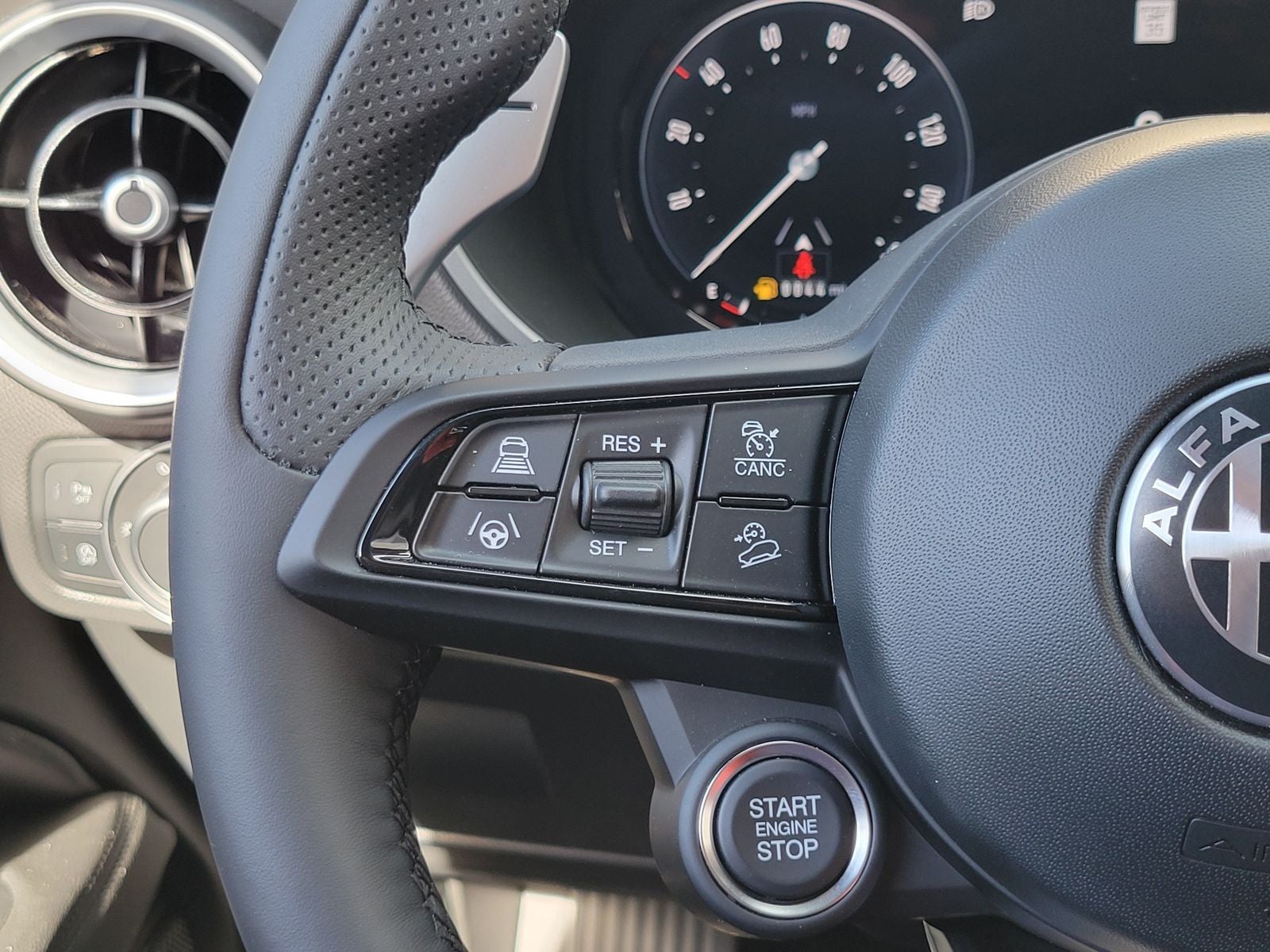 2026 Alfa Romeo Stelvio STELVIO AWD