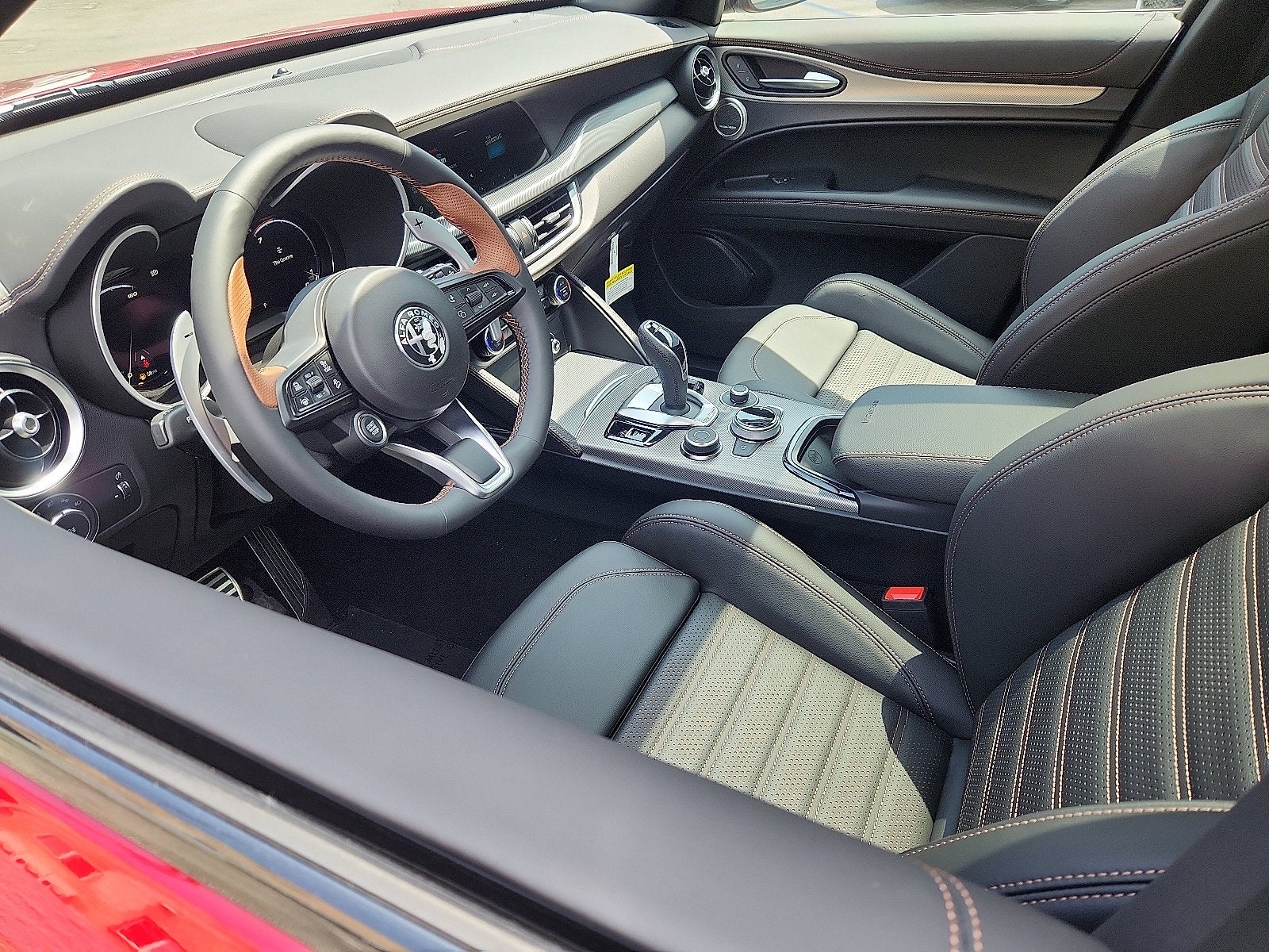 2025 Alfa Romeo Stelvio STELVIO INTENSA AWD