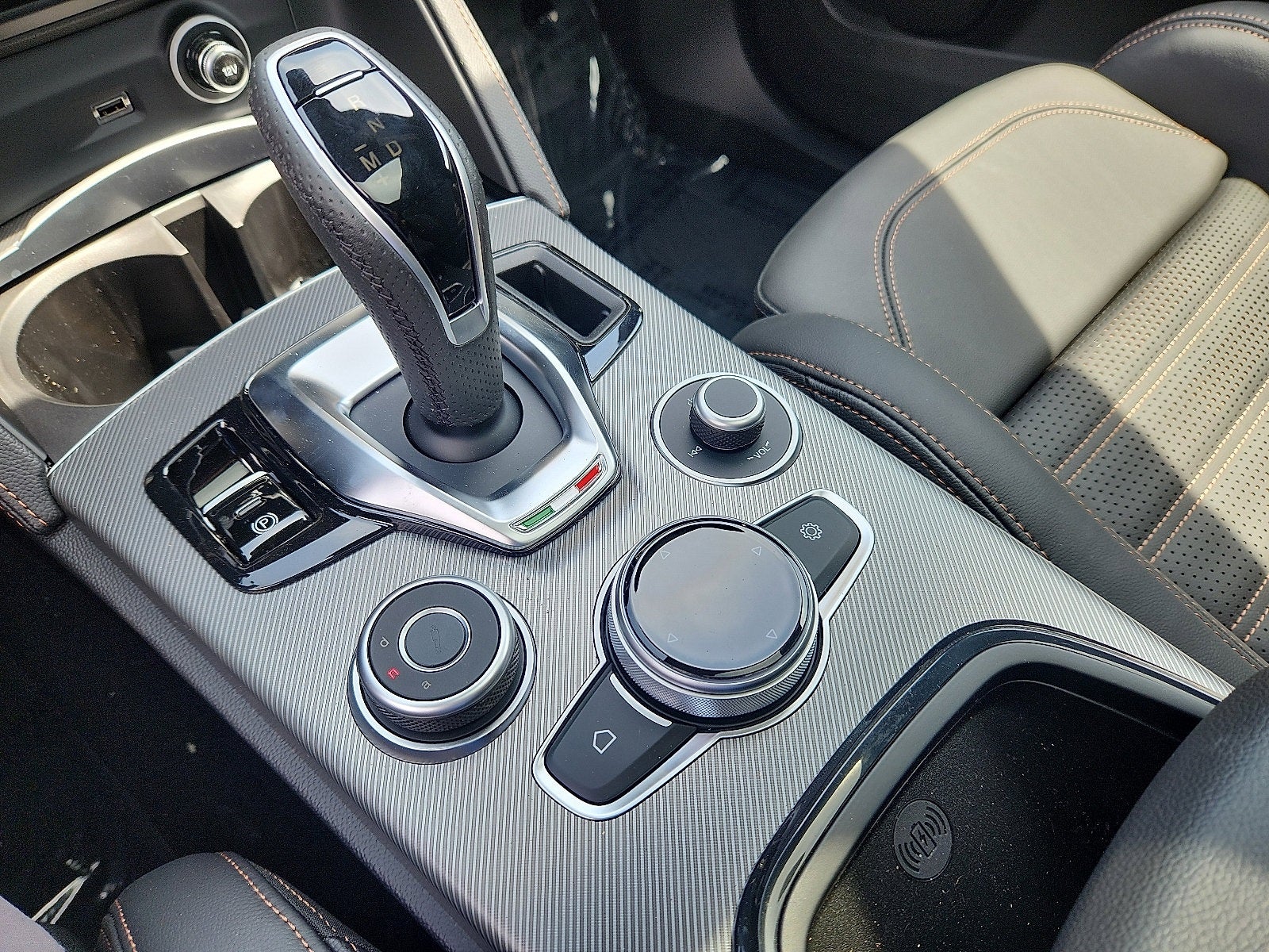 2025 Alfa Romeo Stelvio STELVIO INTENSA AWD