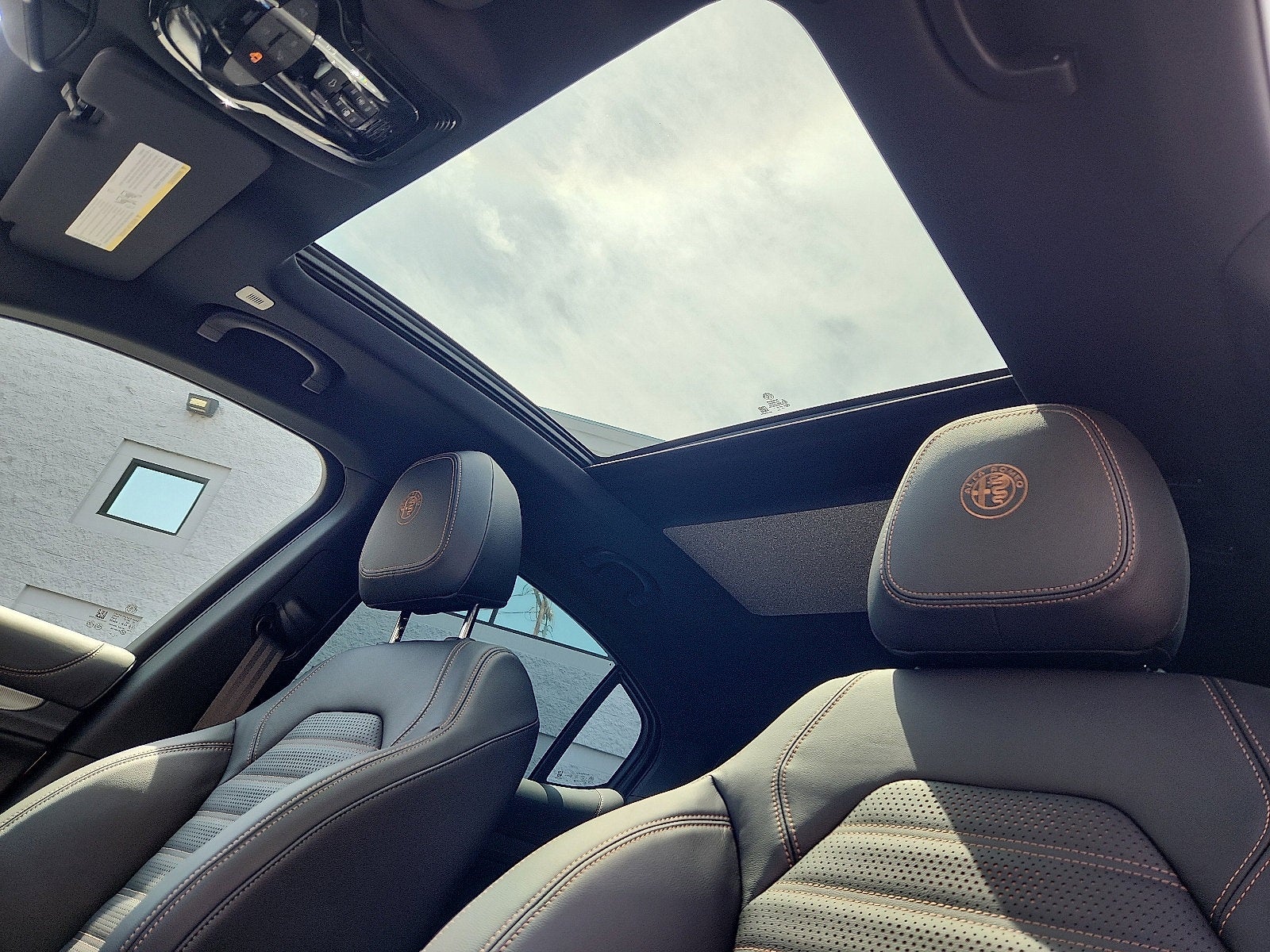 2025 Alfa Romeo Stelvio STELVIO INTENSA AWD