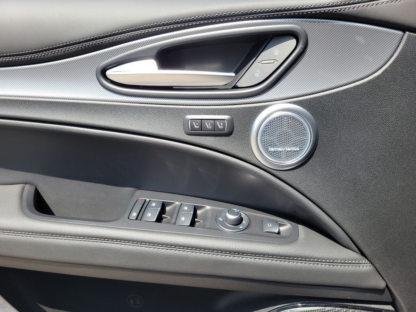 2026 Alfa Romeo Stelvio STELVIO AWD