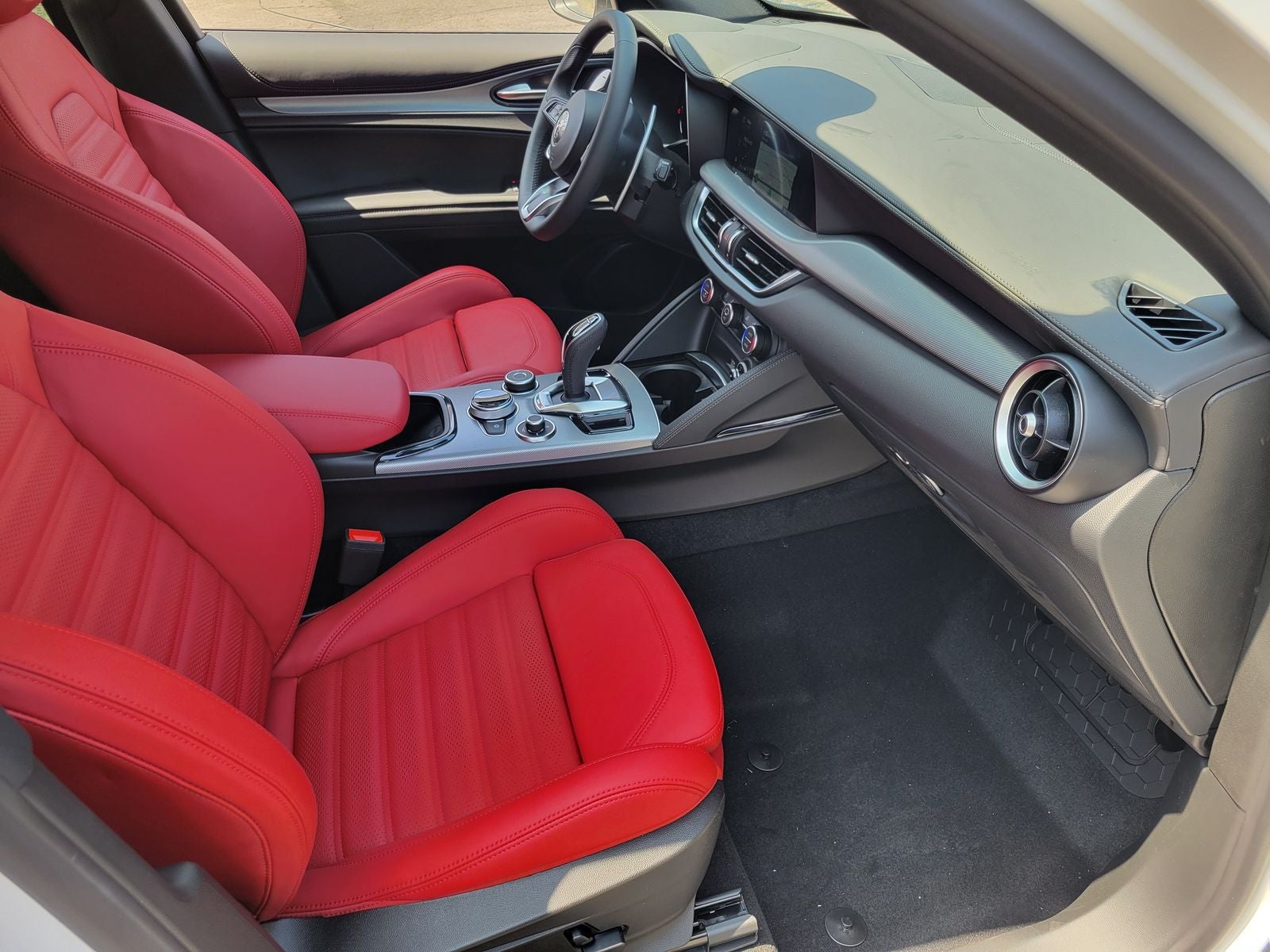 2026 Alfa Romeo Stelvio STELVIO AWD