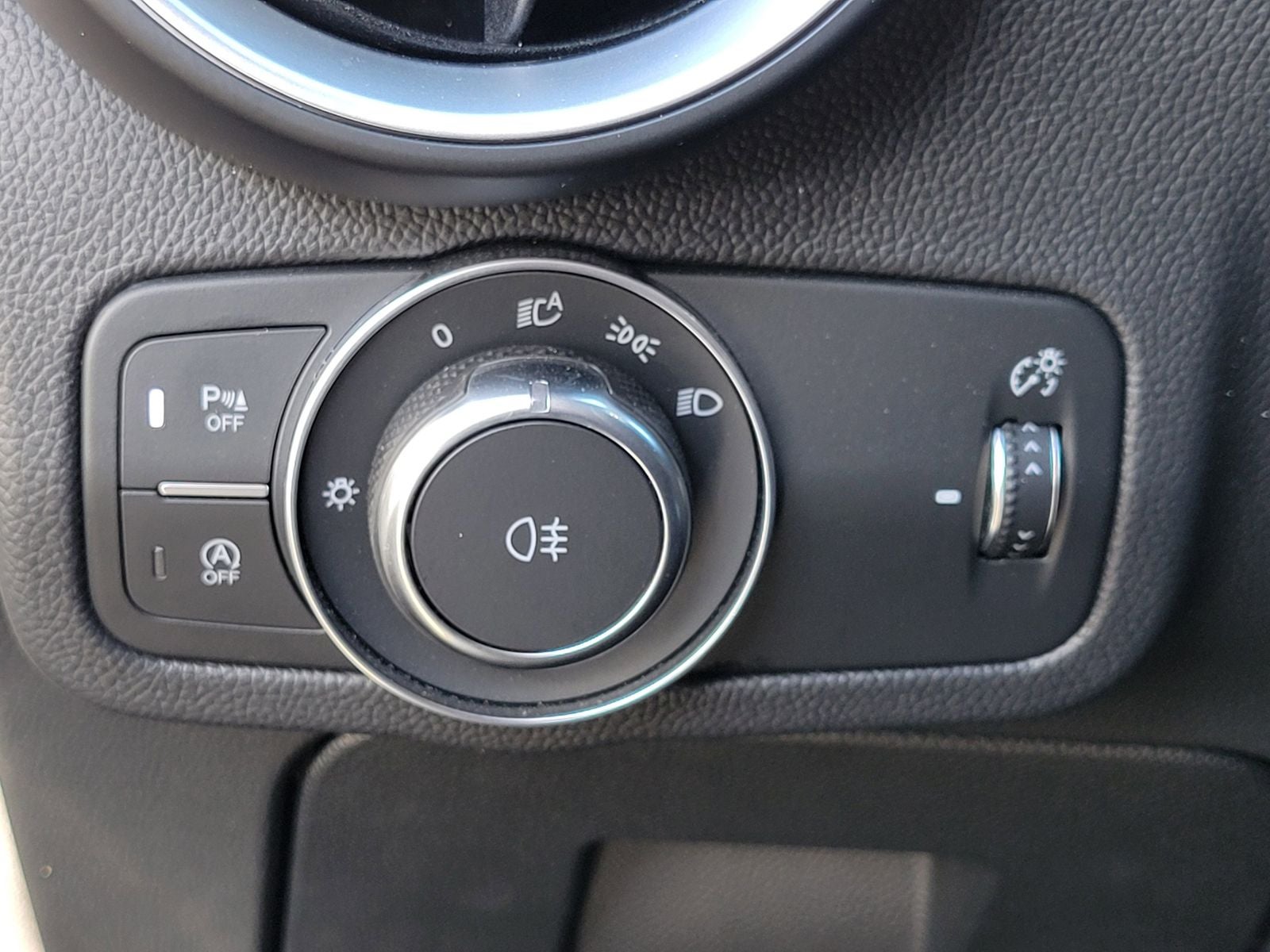 2025 Alfa Romeo Stelvio Sprint AWD