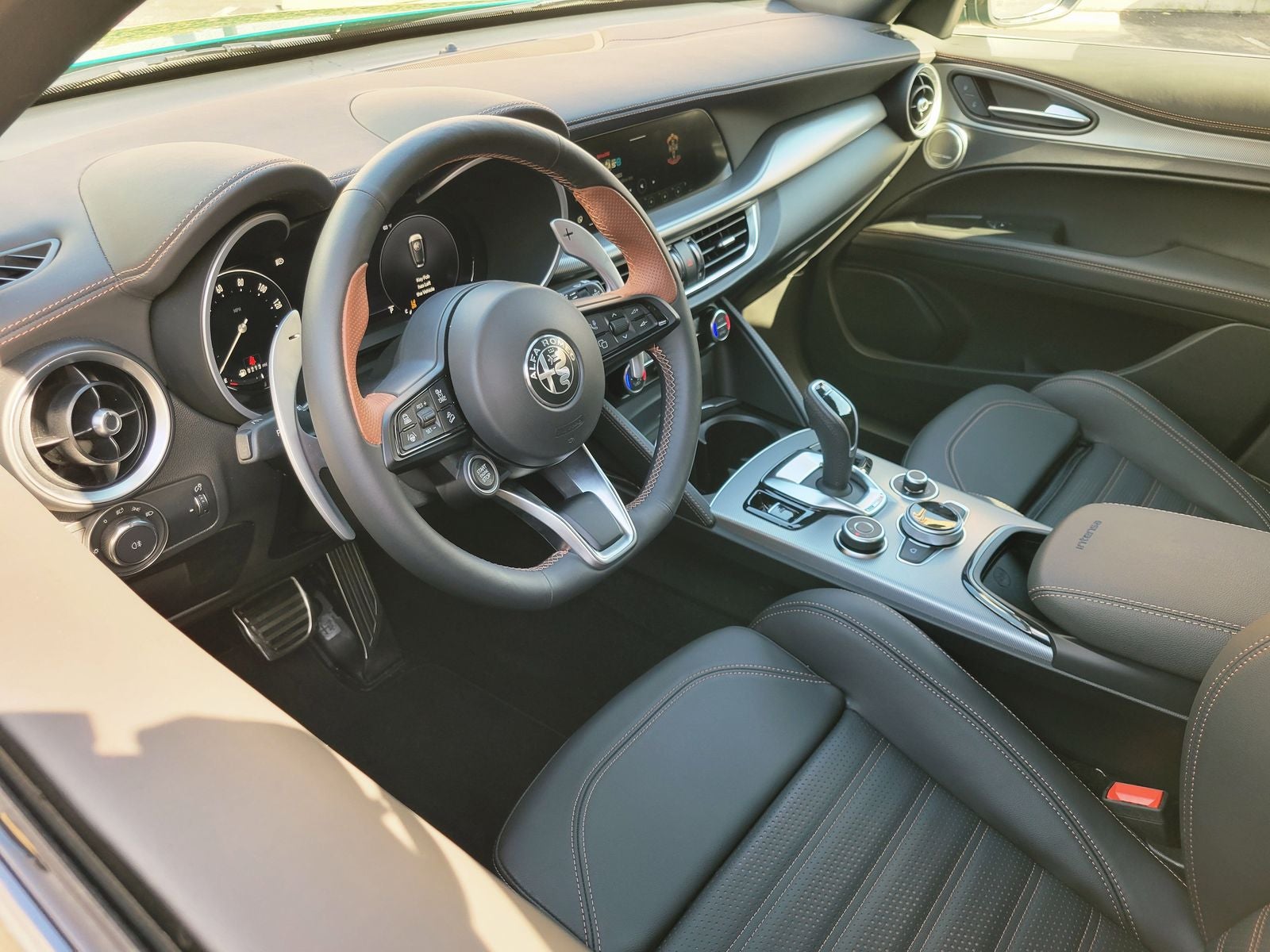 2025 Alfa Romeo Stelvio Sprint AWD