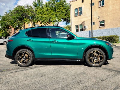2025 Alfa Romeo Stelvio Sprint AWD