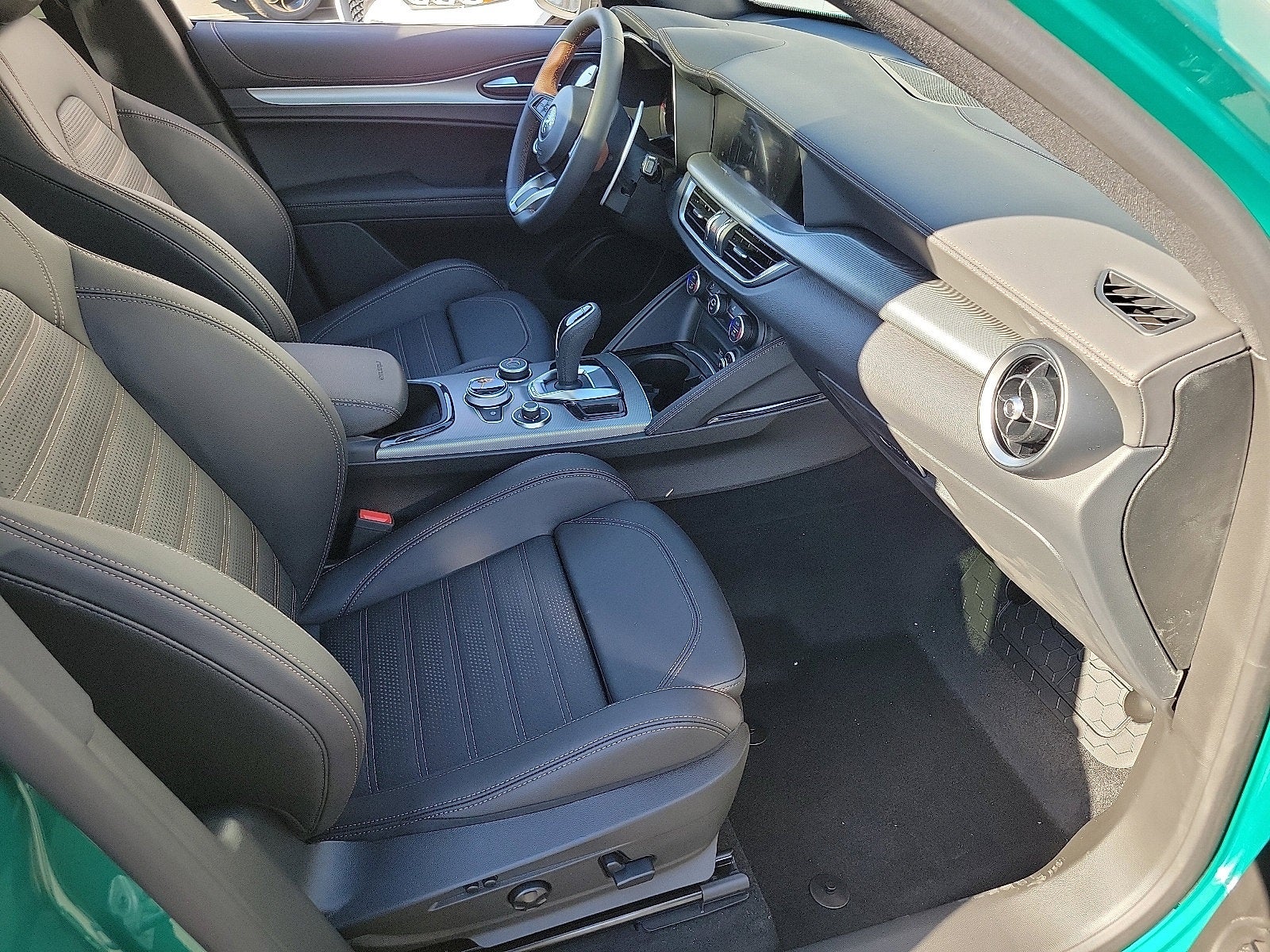 2025 Alfa Romeo Stelvio STELVIO INTENSA AWD