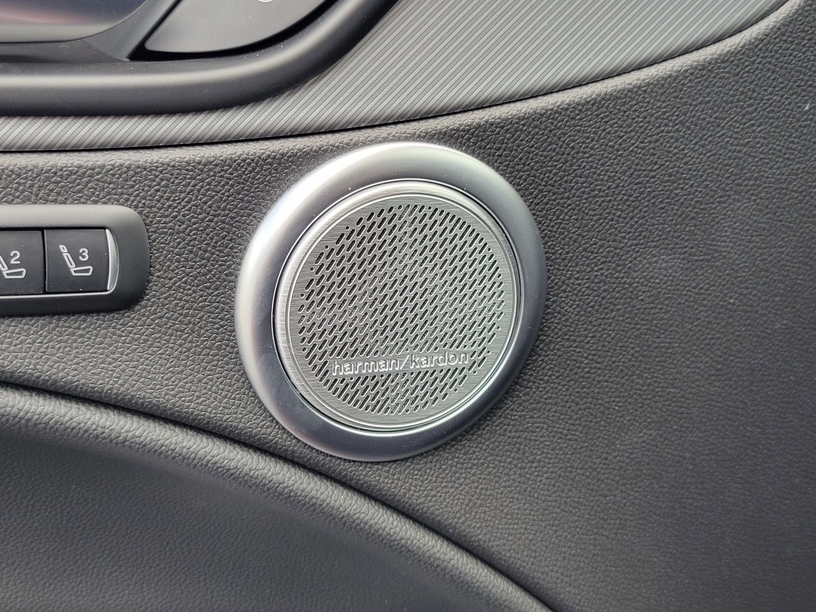 2025 Alfa Romeo Stelvio Sprint AWD