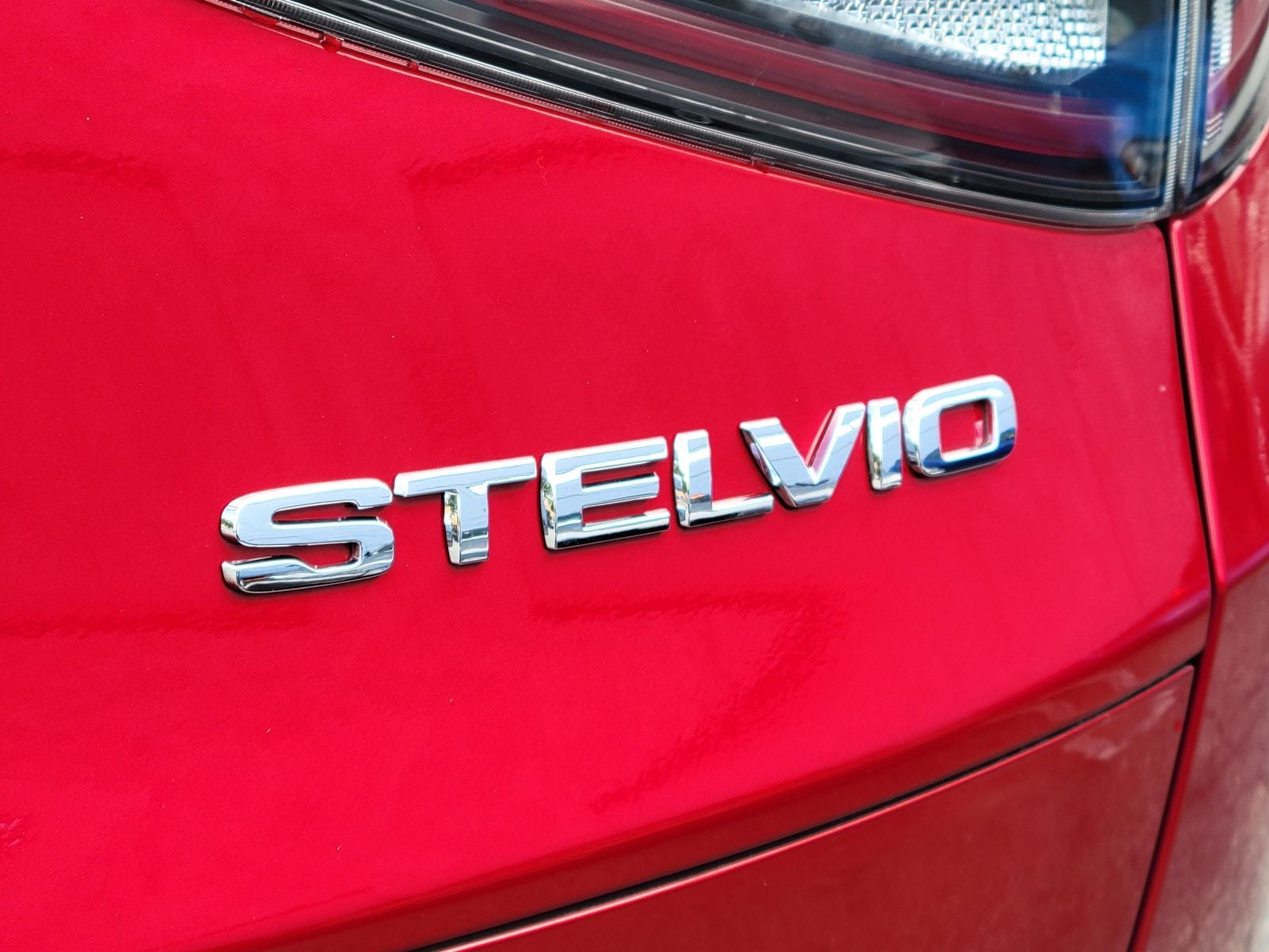 2025 Alfa Romeo Stelvio Sprint AWD