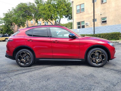 2025 Alfa Romeo Stelvio Sprint AWD