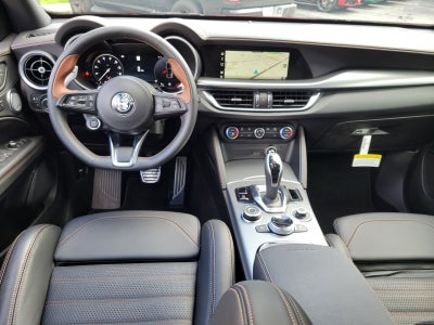 2025 Alfa Romeo Stelvio Sprint AWD