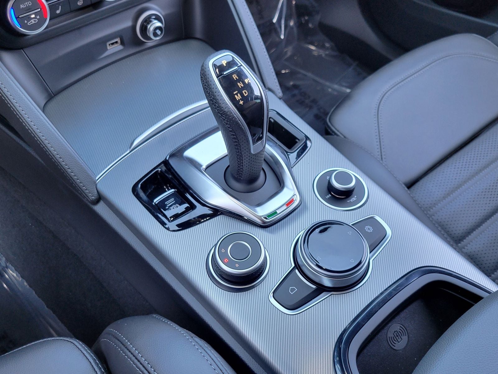 2026 Alfa Romeo Stelvio STELVIO AWD