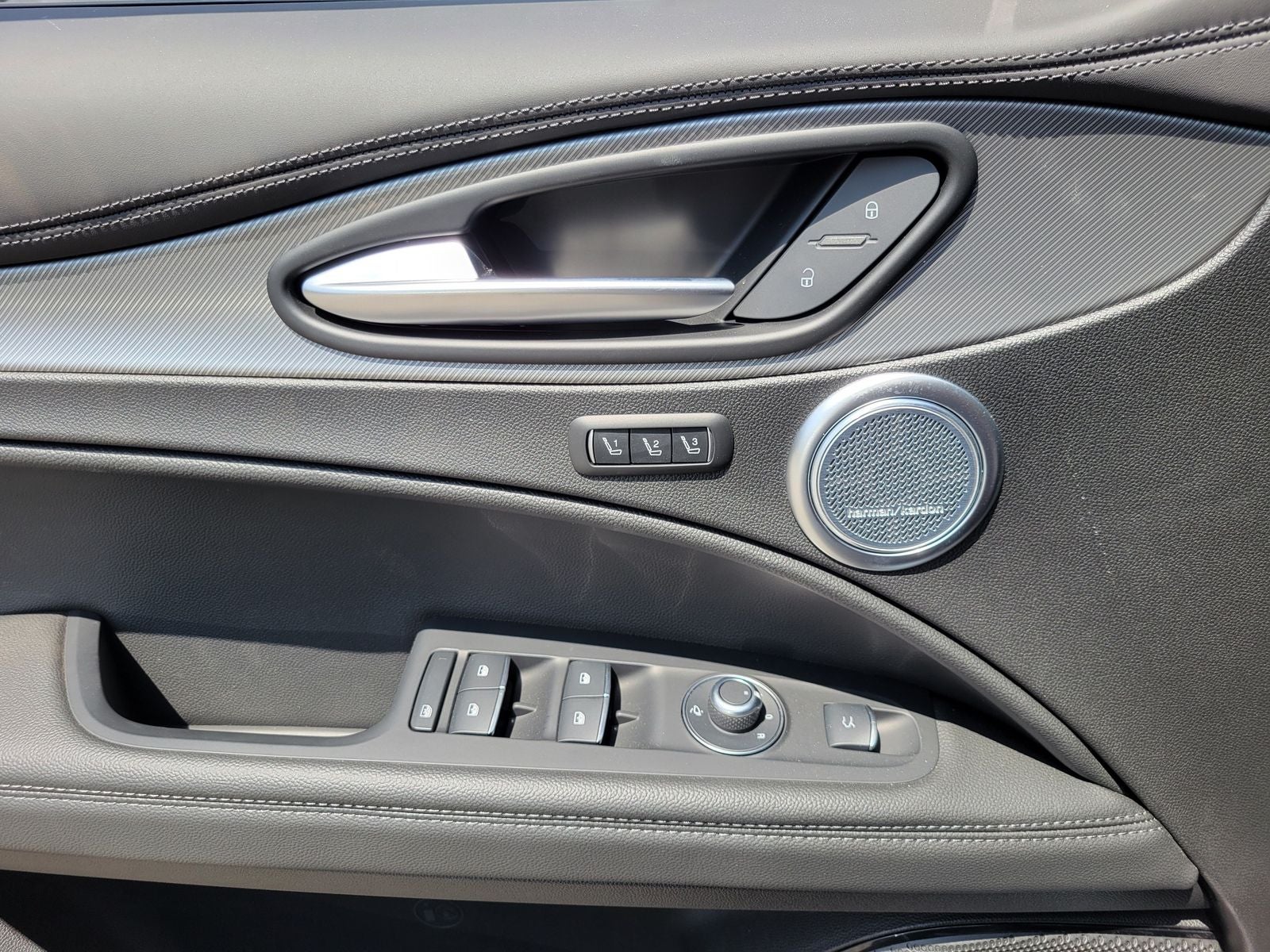 2026 Alfa Romeo Stelvio STELVIO AWD