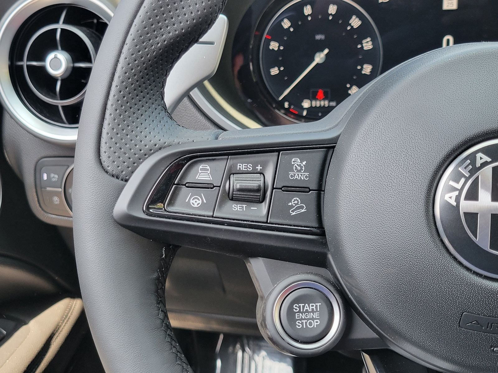 2026 Alfa Romeo Stelvio STELVIO AWD