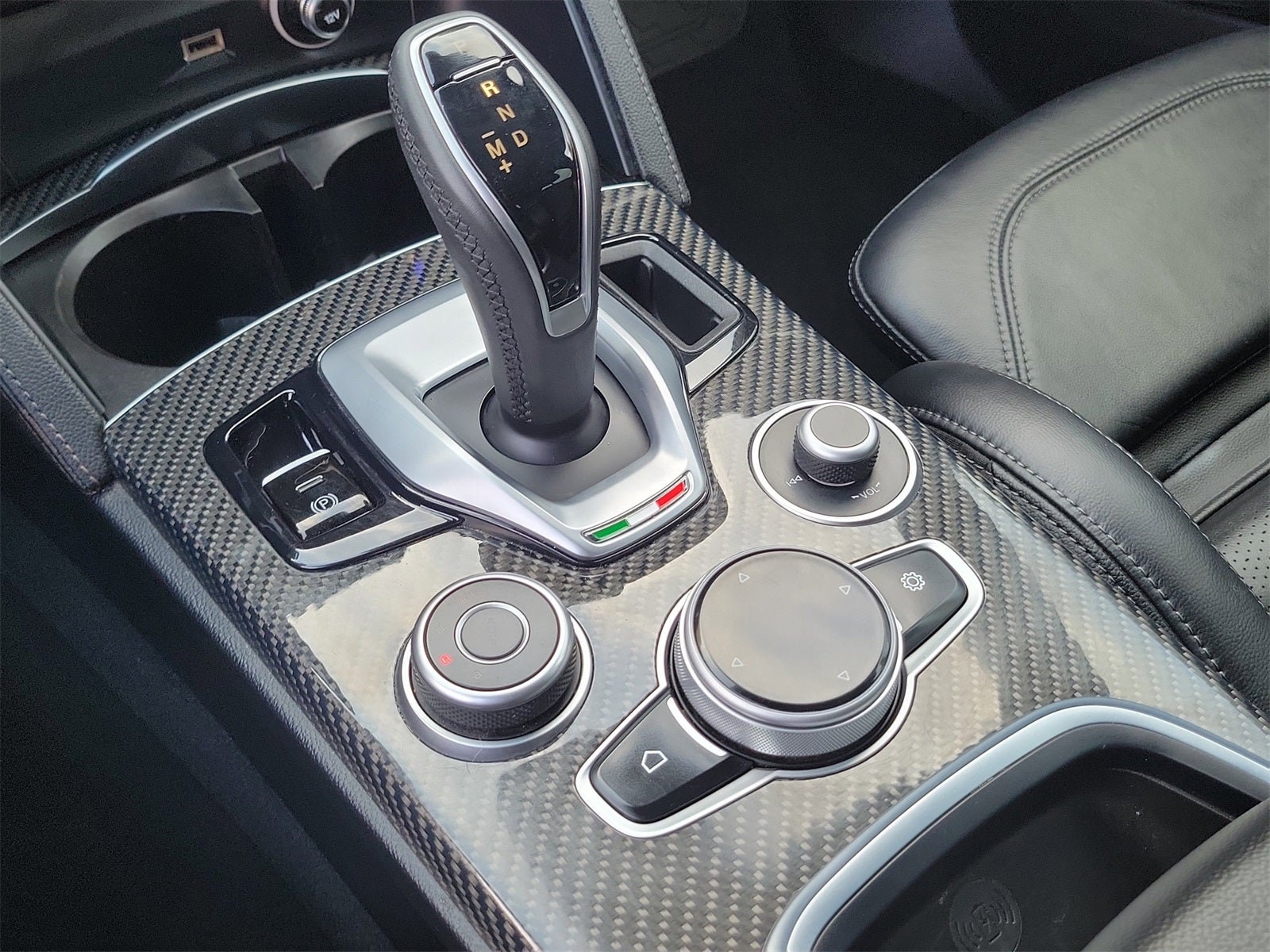 2022 Alfa Romeo Stelvio Quadrifoglio AWD