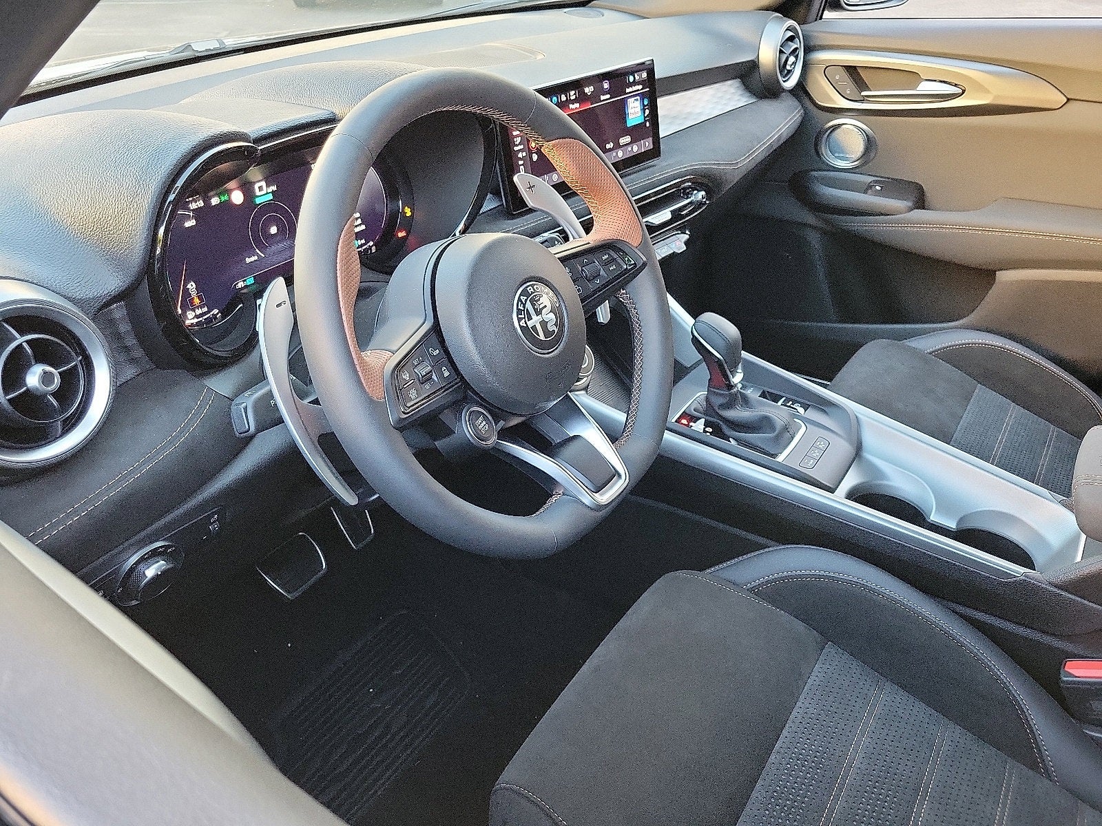 2025 Alfa Romeo Tonale TONALE INTENSA HYBRID EAWD