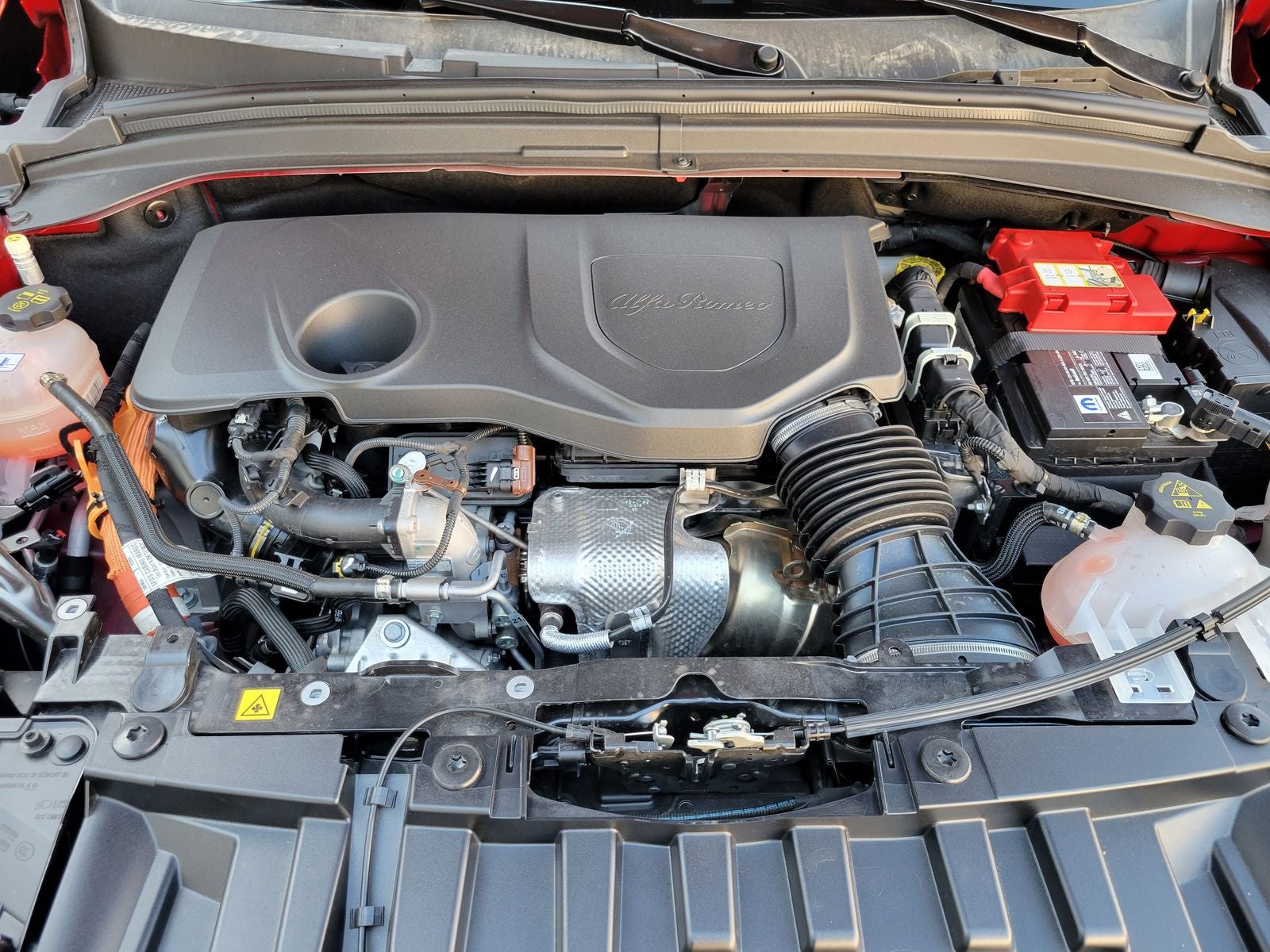 2025 Alfa Romeo Tonale Intensa EAWD