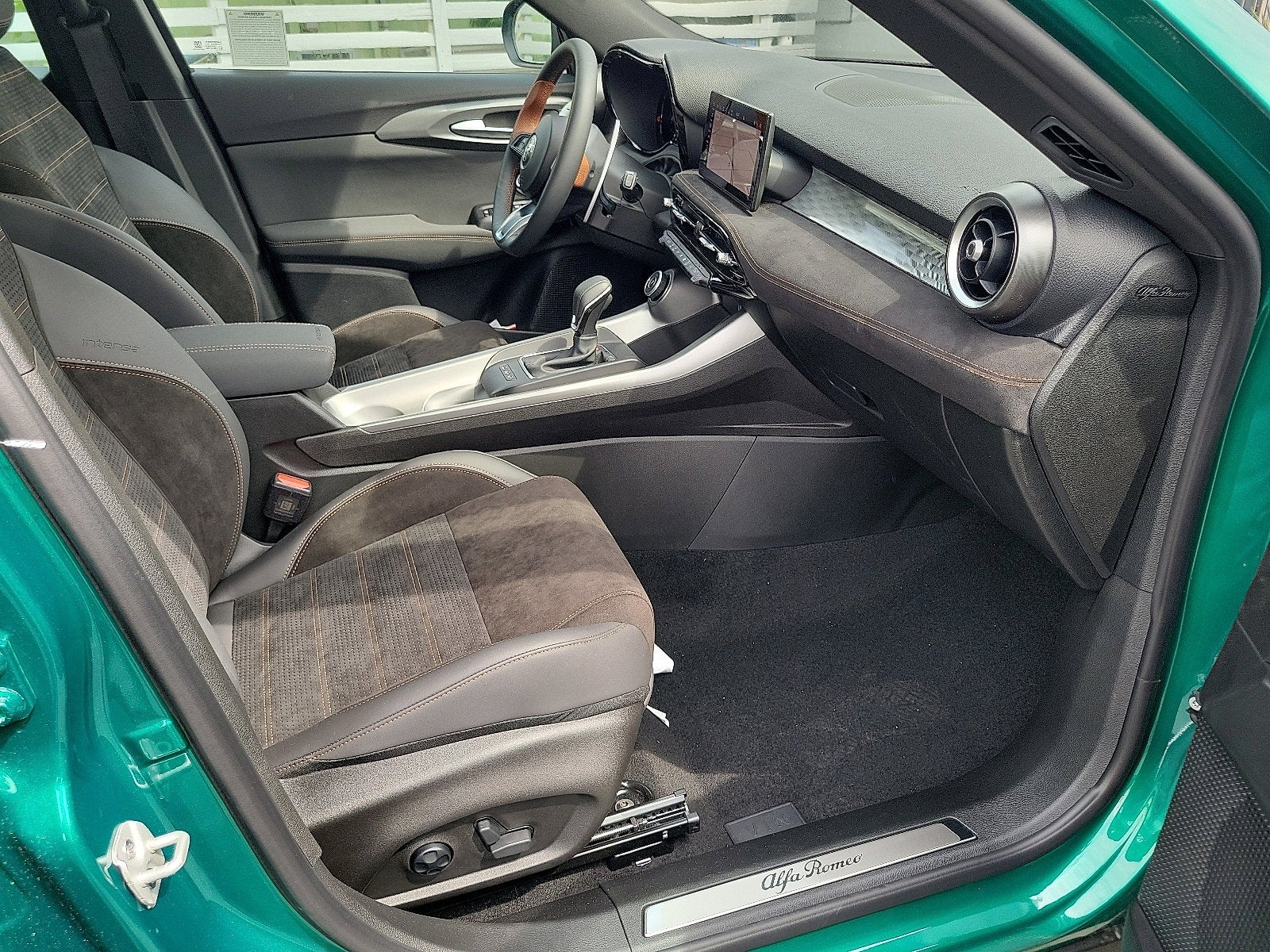 2025 Alfa Romeo Tonale TONALE INTENSA HYBRID EAWD