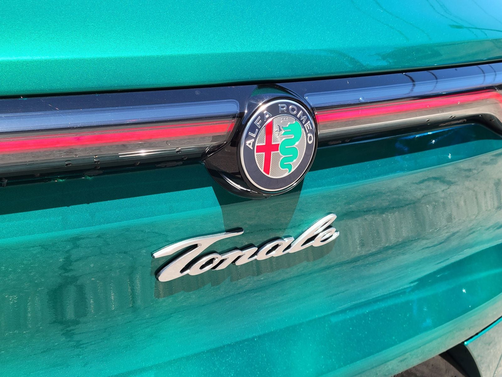 2025 Alfa Romeo Tonale Intensa EAWD