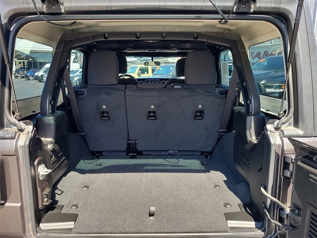 2022 Jeep Wrangler Unlimited Sport