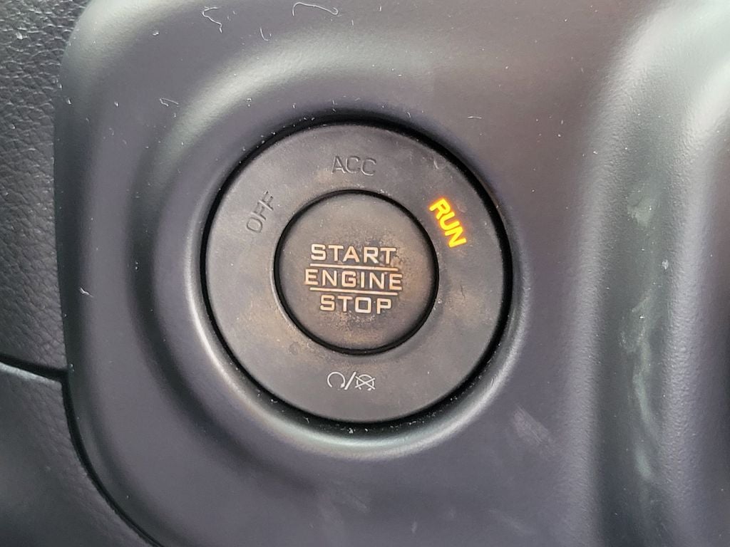 2022 Jeep Wrangler Unlimited Sahara Altitude