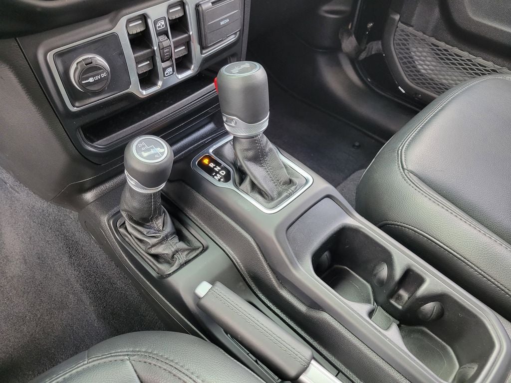 2022 Jeep Wrangler Unlimited Sahara Altitude