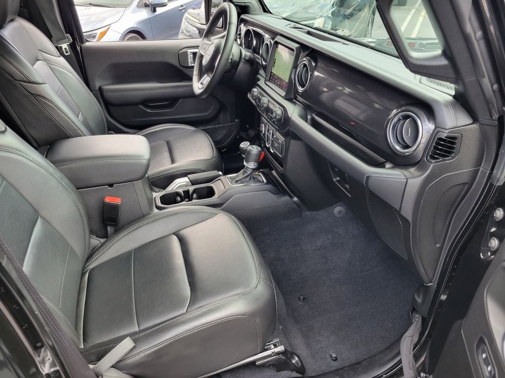 2022 Jeep Wrangler Unlimited Sahara Altitude