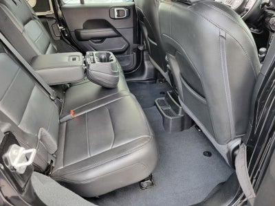 2022 Jeep Wrangler Unlimited Sahara Altitude