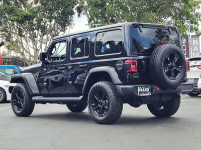 2022 Jeep Wrangler Unlimited Sahara Altitude