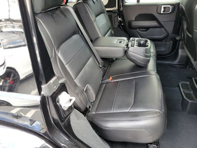 2022 Jeep Wrangler Unlimited Sahara Altitude