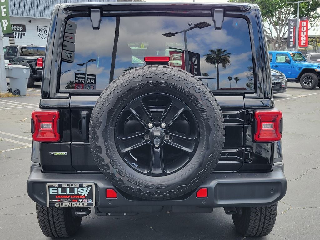 2022 Jeep Wrangler Unlimited Sahara Altitude