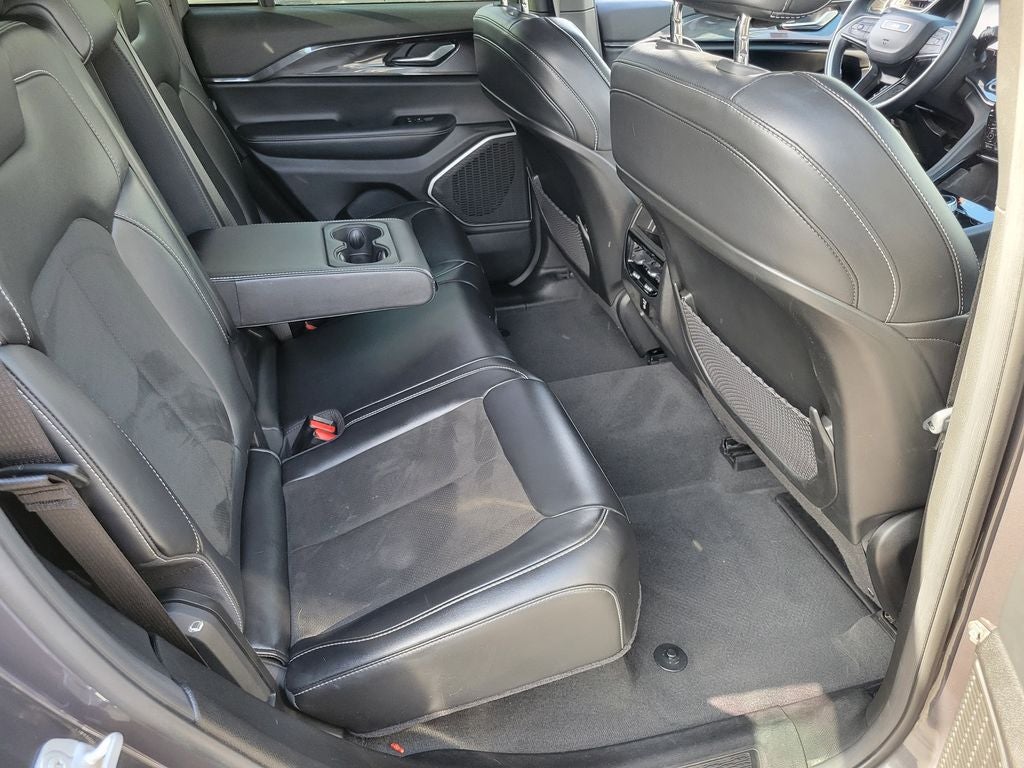 2022 Jeep Grand Cherokee Altitude