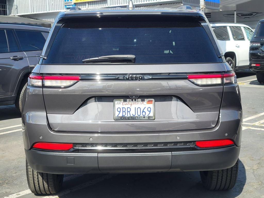 2022 Jeep Grand Cherokee Altitude