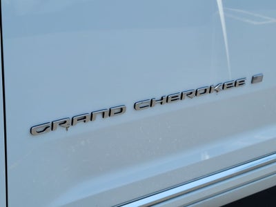 2022 Jeep Grand Cherokee Summit