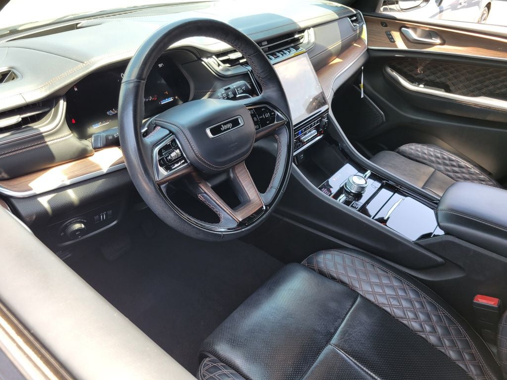 2022 Jeep Grand Cherokee Summit