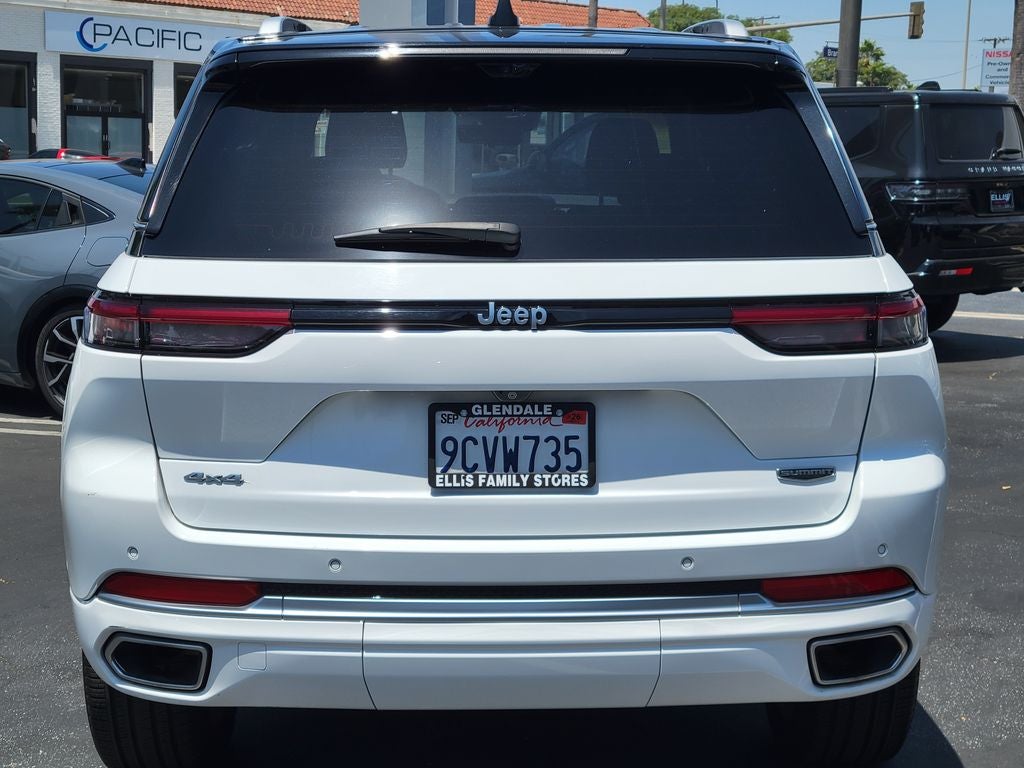 2022 Jeep Grand Cherokee Summit