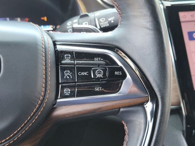 2022 Jeep Grand Cherokee Summit