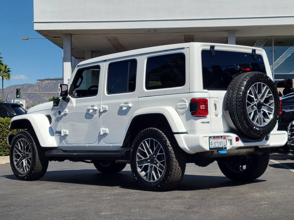 2024 Jeep Wrangler 4xe photo 2