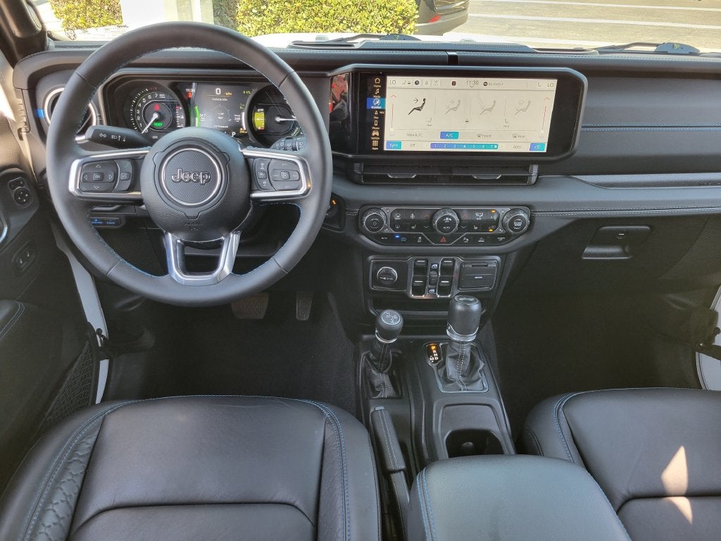 2024 Jeep Wrangler 4xe photo 4